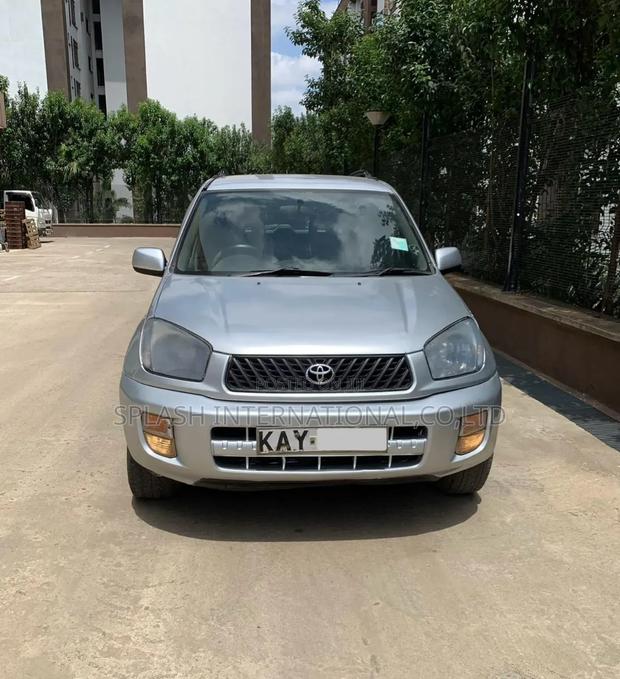 Toyota RAV4 Automatic 2000 Silver
