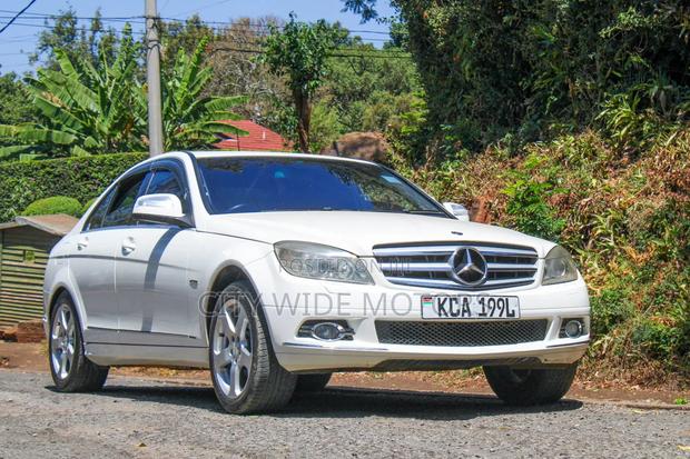 Mercedes-Benz C200 2007 White