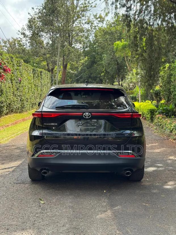 Toyota Harrier 2.0 2020 Black