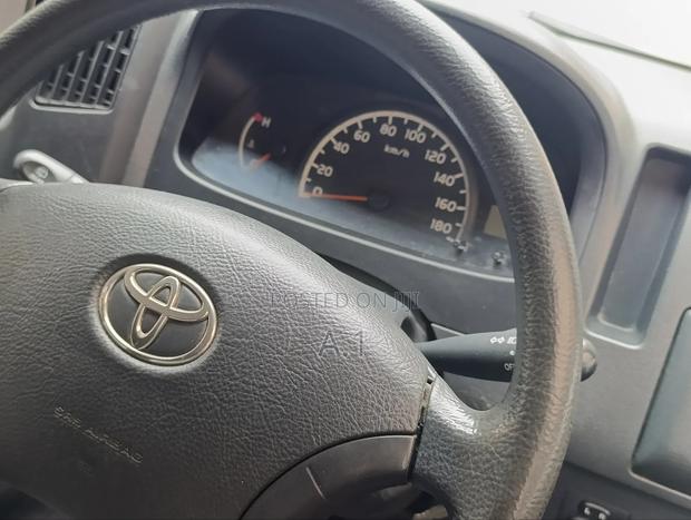 Toyota TownAce 2018 White