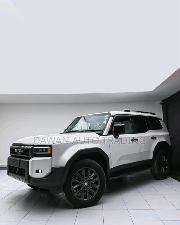 Toyota Land Cruiser Prado 2024 White