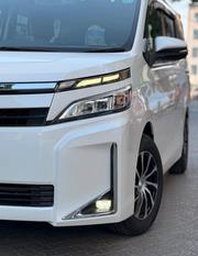 Toyota Voxy 2019 White for sale