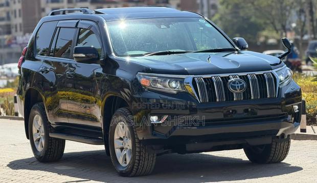 Toyota Land Cruiser Prado 2019 Black