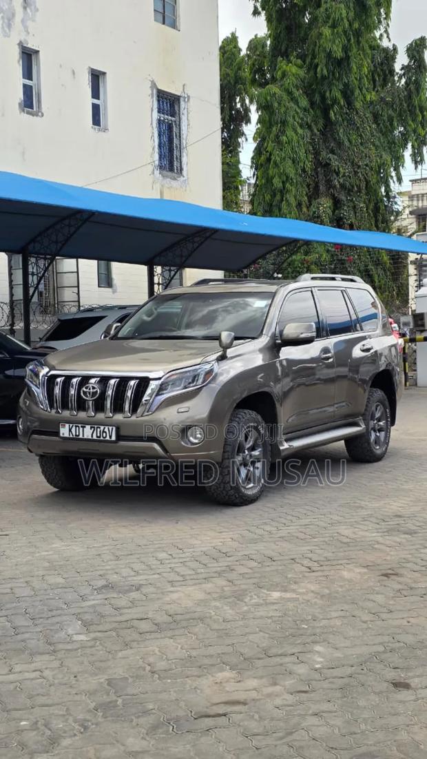 Toyota Land Cruiser Prado 3.0 D-4D (190 Hp) 7 seats 2016 Gold