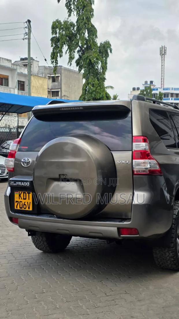Toyota Land Cruiser Prado 3.0 D-4D (190 Hp) 7 seats 2016 Gold