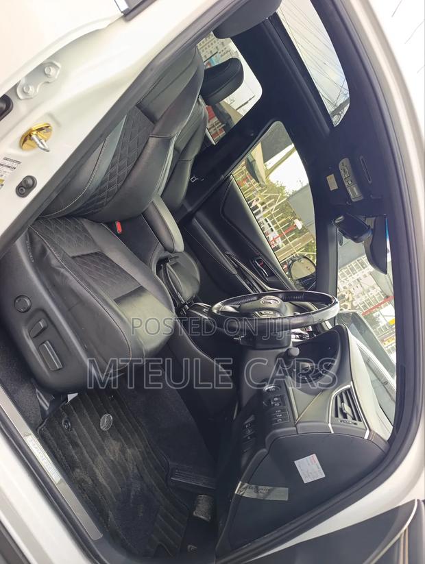 Toyota Harrier 2019 Pearl