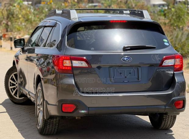 Subaru Outback 2.5i Limited AWD 2019 Gray