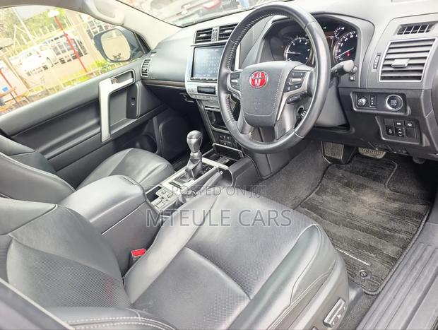 Toyota Land Cruiser Prado 2019 Black
