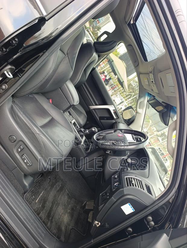 Toyota Land Cruiser Prado 2019 Black