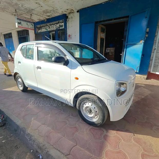 Suzuki Alto 2018 White