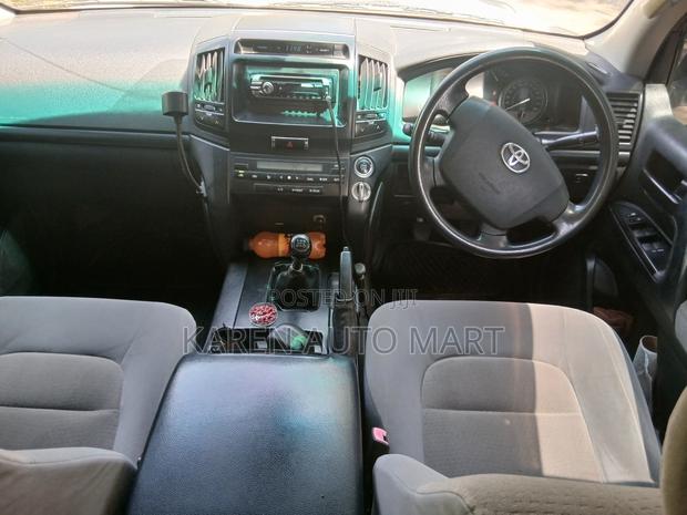 Toyota Land Cruiser 4.5 V8 GXR 2009 White