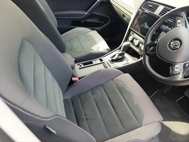 Volkswagen Golf 2019 White
