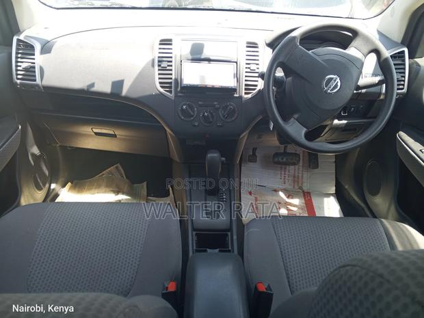 Nissan Wingroad 2017 Silver