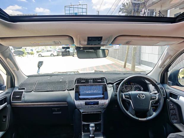 Toyota Land Cruiser Prado 2.7 2019 Matt Black