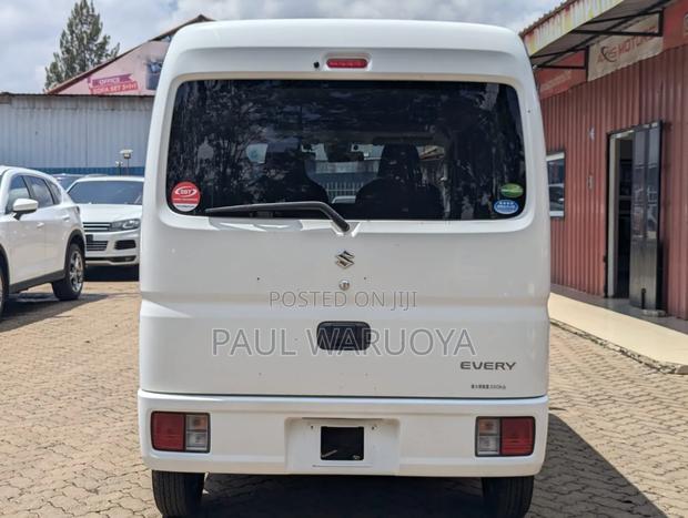 Suzuki Every Wagon 2018 White
