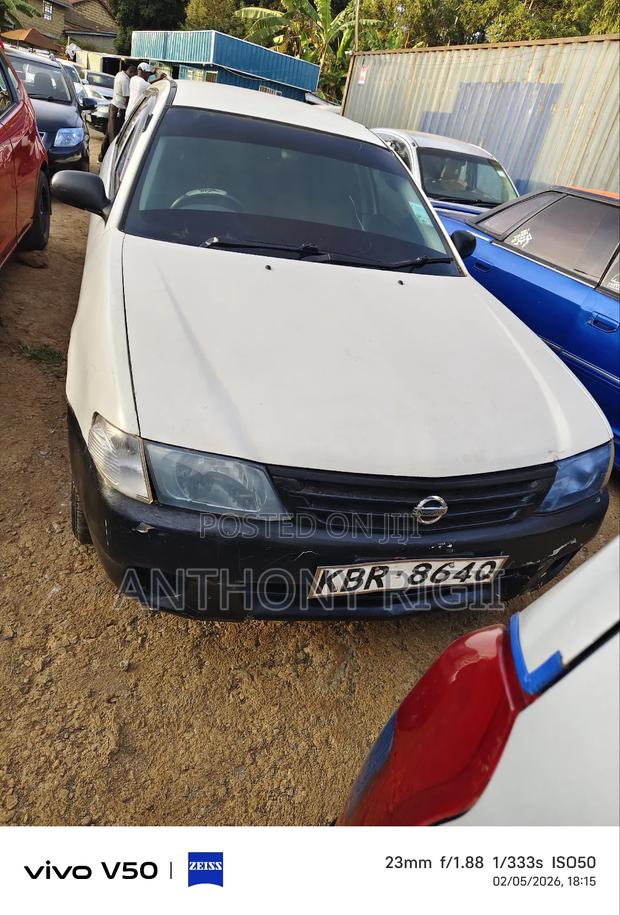 Nissan Advan 2005 White