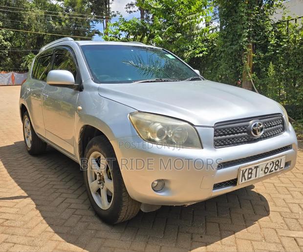 Toyota RAV4 2.0 VVT-i 2008 Silver