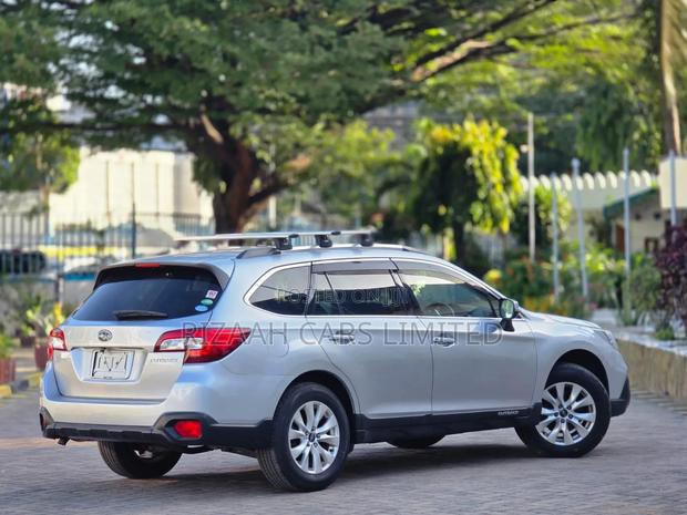 Subaru Outback 2.5i AWD 2018 Silver