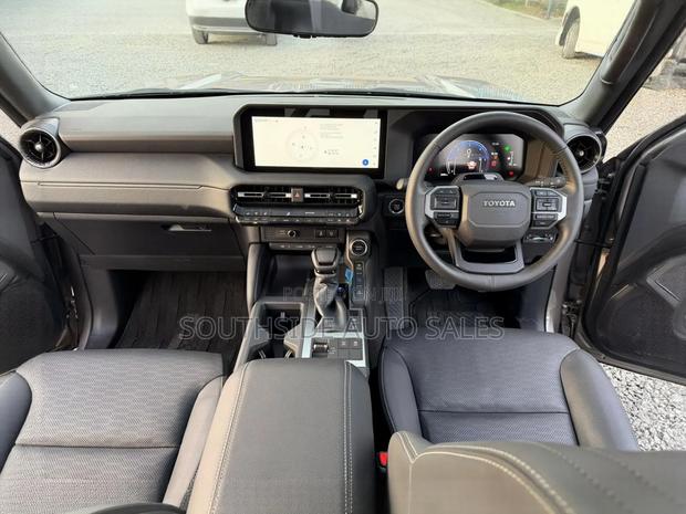 Toyota Land Cruiser Prado 2.8 2024 Brown