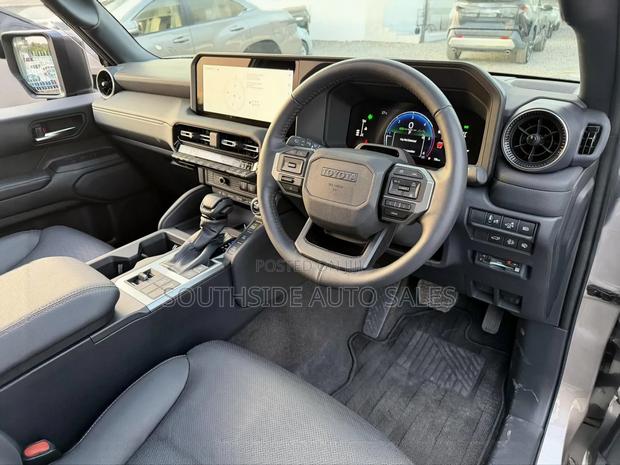 Toyota Land Cruiser Prado 2.8 2024 Brown