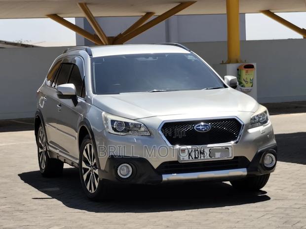 Subaru Outback 2016 Gold