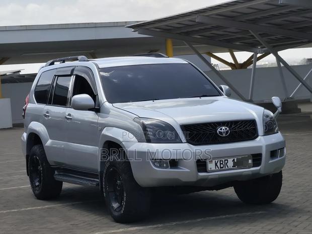 Toyota Land Cruiser Prado 2005 Silver