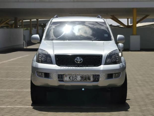 Toyota Land Cruiser Prado 2005 Silver
