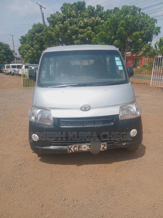 Toyota TownAce 2010 Silver