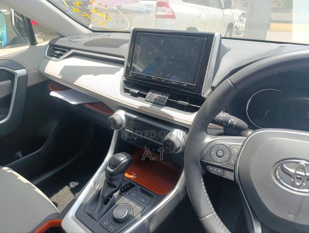 Toyota RAV4 Adventure 2019 Blue