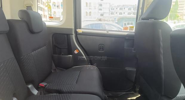 Toyota Roomy 1.0 FWD 2018 Silver