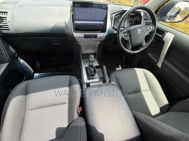 Toyota Land Cruiser Prado 2.7 2019 Black