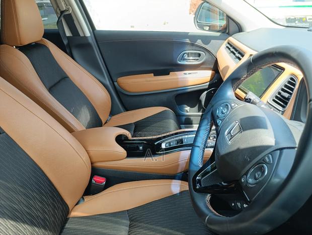 Honda Vezel 1.5 Hybrid 2WD 2019 Brown