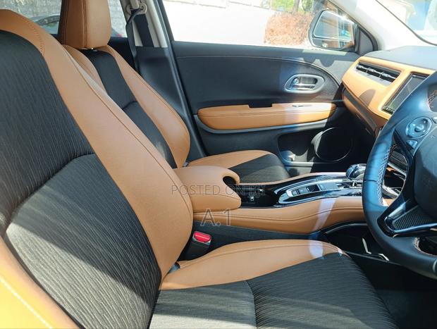 Honda Vezel 1.5 Hybrid 2WD 2019 Brown