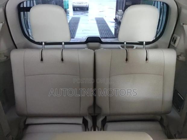 Toyota Land Cruiser Prado 2.7 2022 White