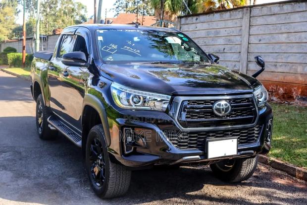 Toyota Hilux Revo Double Cab Deisel 2.4 AWD 2019 Black