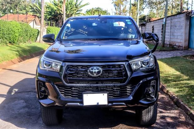 Toyota Hilux Revo Double Cab Deisel 2.4 AWD 2019 Black