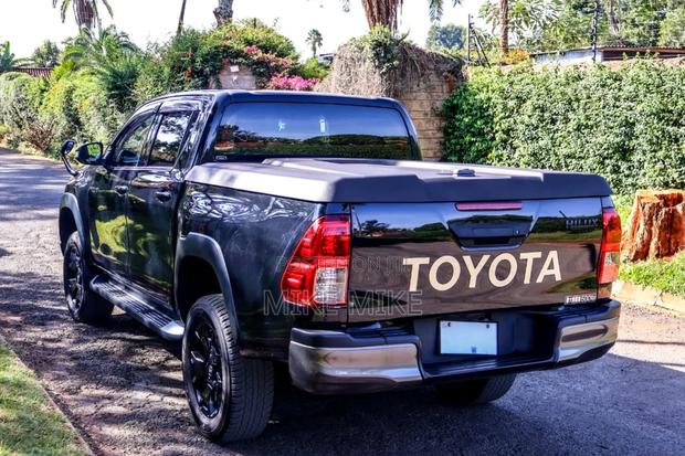 Toyota Hilux Revo Double Cab Deisel 2.4 AWD 2019 Black