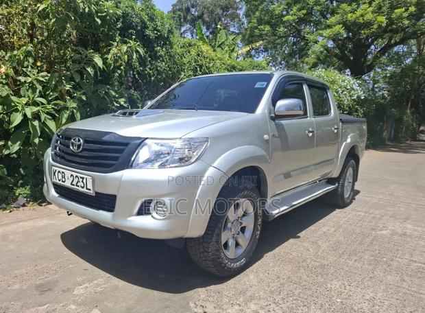 Toyota Hilux 2008 Silver