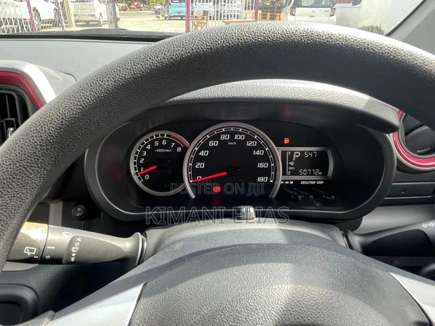 Toyota Passo 1.0 FWD 2018 Green