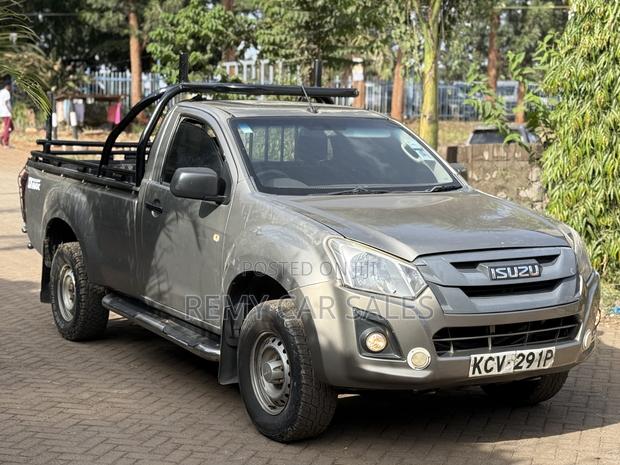 Isuzu D-MAX 2019 Burgundy