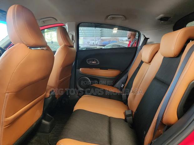 Honda Vezel 1.5 Hybrid 2WD 2018 Maroon