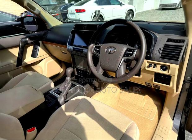 Toyota Land Cruiser Prado 2.8 2021 Brown