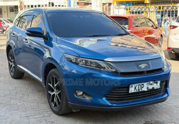 Toyota Harrier 2.5 Hybrid 4WD 2017 Blue