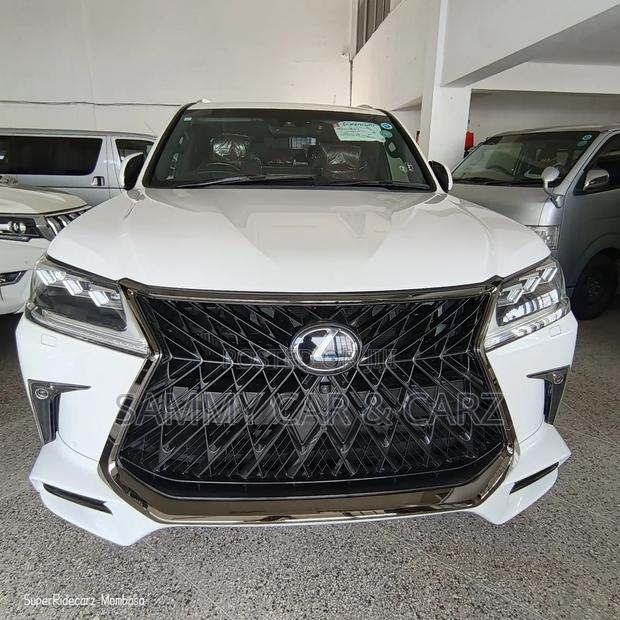 Lexus LX 570 AWD 2020 White