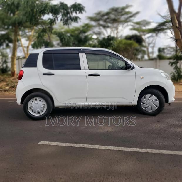 Toyota Passo 1.0 FWD 2017 White
