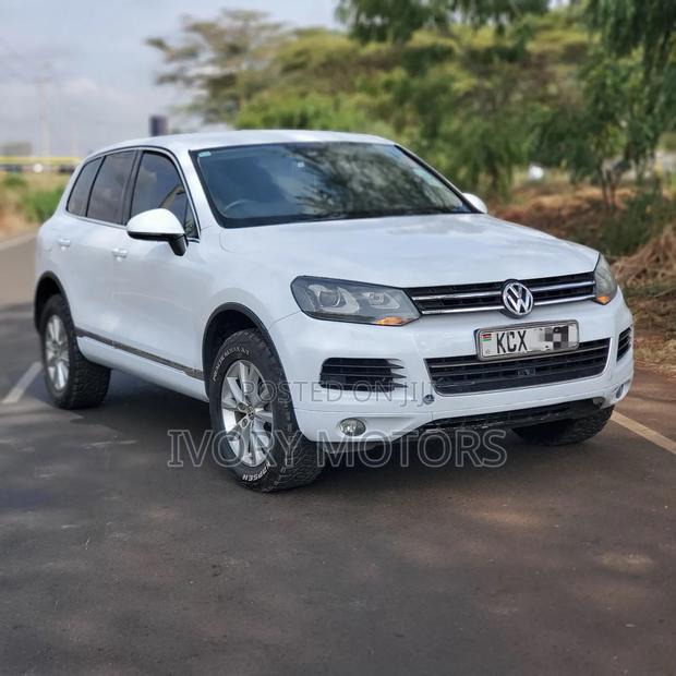 Volkswagen Touareg 2013 White