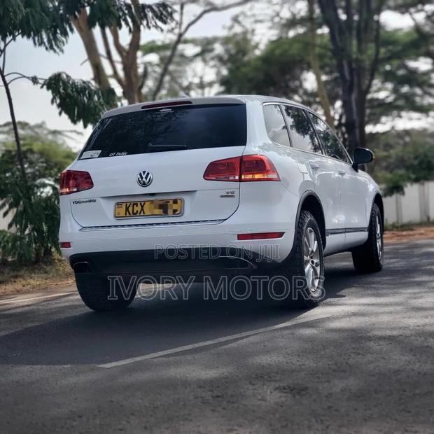 Volkswagen Touareg 2013 White