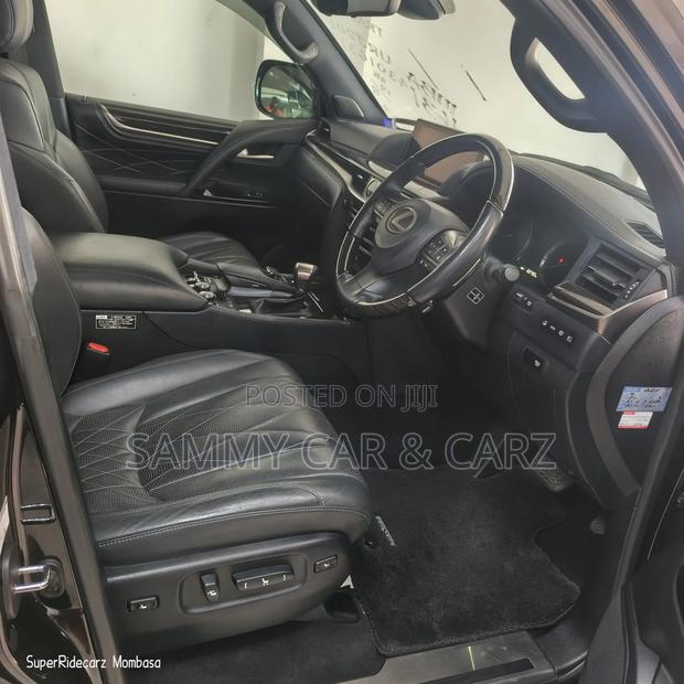 Lexus LX 570 AWD 2019 Black