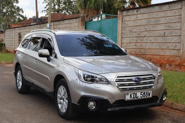 Subaru Outback 2.5i AWD 2016 Gold