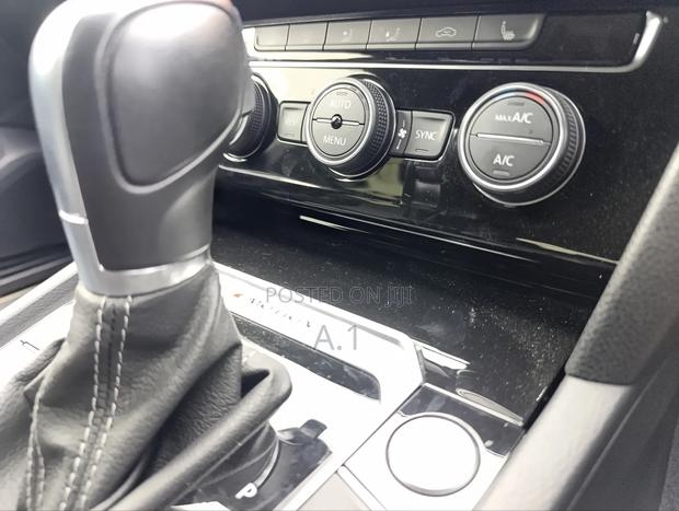 Volkswagen Arteon 2.0T SE R-Line w/20 AWD 4MOTION 2019 White